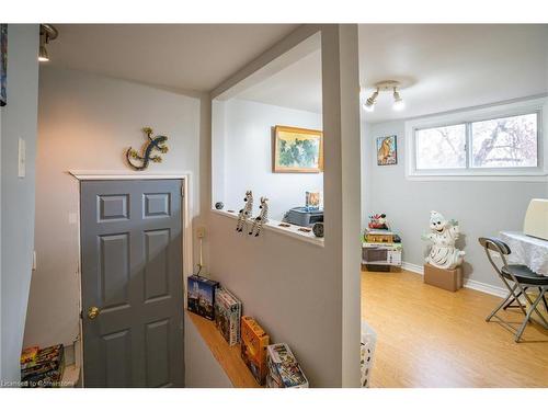 22 Inglewood Road, St. Catharines, ON - Indoor Photo Showing Other Room