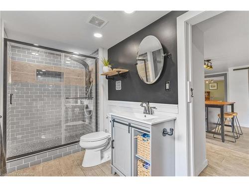 444 Webber Road, Pelham, ON - Indoor Photo Showing Bathroom