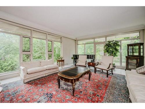 3 Edgehill Road, Toronto, ON - Indoor Photo Showing Living Room