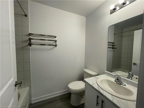 512-5055 Greenlane Road, Beamsville, ON - Indoor Photo Showing Bathroom