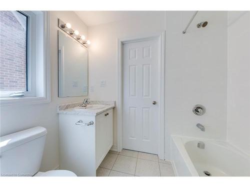 3147 Goodyear Road, Burlington, ON - Indoor Photo Showing Bathroom