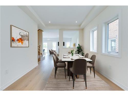 3147 Goodyear Road, Burlington, ON - Indoor Photo Showing Dining Room