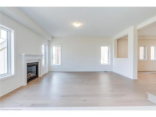 3147 Goodyear Road, Burlington, ON - Indoor Photo Showing Living Room With Fireplace