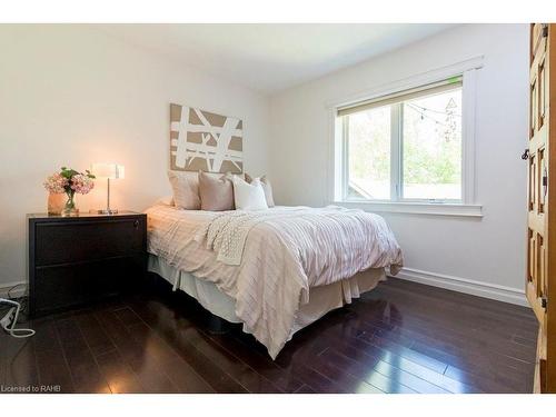 1245 Baldwin Drive, Oakville, ON - Indoor Photo Showing Bedroom