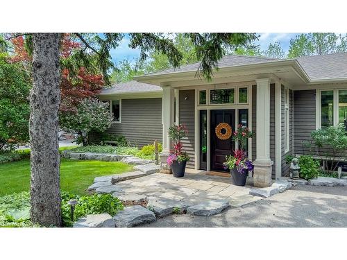 1245 Baldwin Drive, Oakville, ON - Outdoor