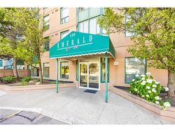 1014-135 Hillcrest Avenue  Mississauga, ON L5B 4B1