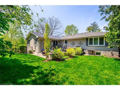 4306 Lakeshore Road, Burlington, ON - Outdoor