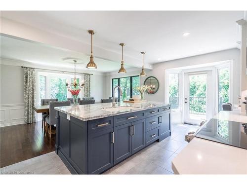 360 North Shore Boulevard E, Burlington, ON - Indoor Photo Showing Kitchen With Upgraded Kitchen