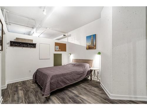 118-66 Bay Street S, Hamilton, ON - Indoor Photo Showing Bedroom