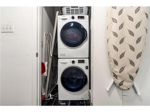 118-66 Bay Street S, Hamilton, ON - Indoor Photo Showing Laundry Room