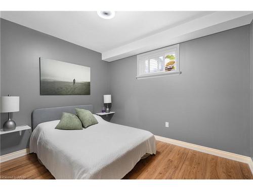 37 Mary Street, St. Catharines, ON - Indoor Photo Showing Bedroom