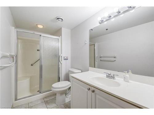 2405-100 Burloak Drive, Burlington, ON - Indoor Photo Showing Bathroom