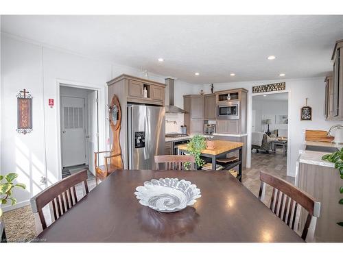 11 Silver Aspen Drive, Nanticoke, ON - Indoor Photo Showing Dining Room