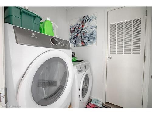 11 Silver Aspen Drive, Nanticoke, ON - Indoor Photo Showing Laundry Room