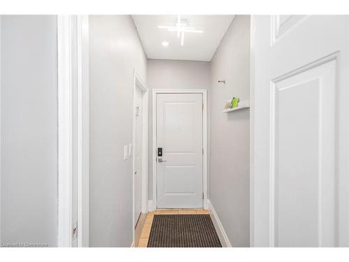 1-225 West Avenue N, Hamilton, ON - Indoor Photo Showing Other Room