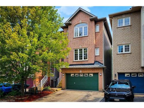 8-5090 Fairview Street, Burlington, ON - Outdoor