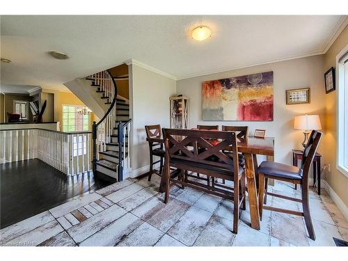 8-5090 Fairview Street, Burlington, ON - Indoor Photo Showing Dining Room