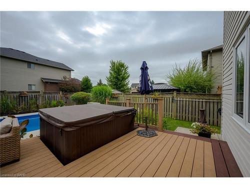 5 Dunrobin Drive, Caledonia, ON - Outdoor With Deck Patio Veranda With Exterior