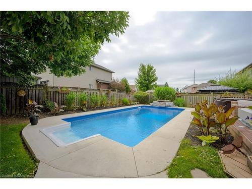 5 Dunrobin Drive, Caledonia, ON - Outdoor With In Ground Pool With Backyard