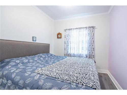 308 Dalhousie Street, Brantford, ON - Indoor Photo Showing Bedroom