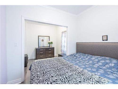 308 Dalhousie Street, Brantford, ON - Indoor Photo Showing Bedroom