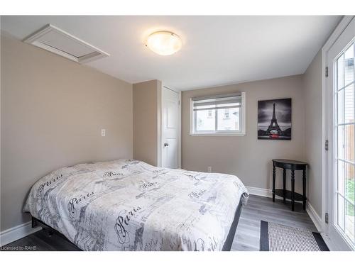 308 Dalhousie Street, Brantford, ON - Indoor Photo Showing Bedroom