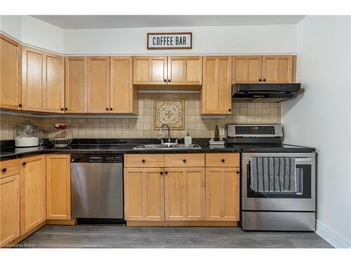 308 Dalhousie Street, Brantford, ON - Indoor Photo Showing Kitchen With Double Sink