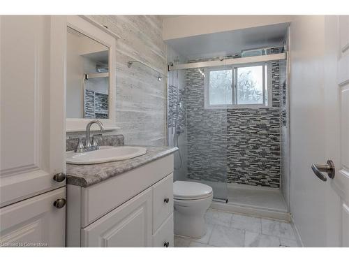 6065 Montevideo Road, Mississauga, ON - Indoor Photo Showing Bathroom