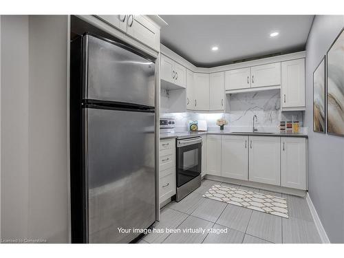 6065 Montevideo Road, Mississauga, ON - Indoor Photo Showing Kitchen