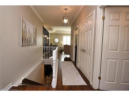 21 Greentrail Drive, Mount Hope, ON - Indoor Photo Showing Other Room