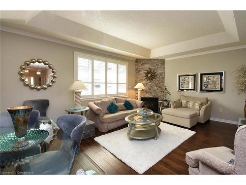 21 Greentrail Drive, Mount Hope, ON - Indoor Photo Showing Living Room