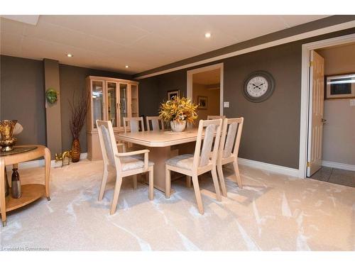 21 Greentrail Drive, Mount Hope, ON - Indoor Photo Showing Dining Room