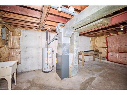 527 Main Street E, Dunnville, ON - Indoor Photo Showing Basement