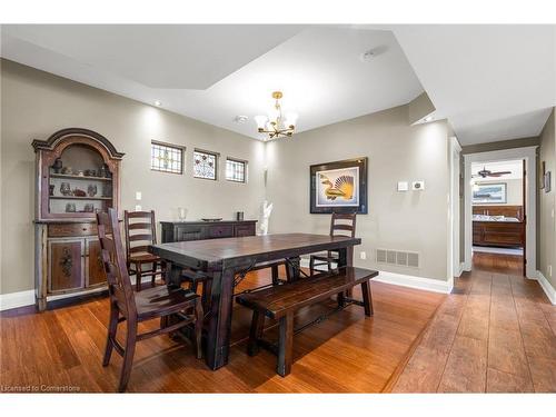 331 Russ Road, Grimsby, ON - Indoor Photo Showing Dining Room