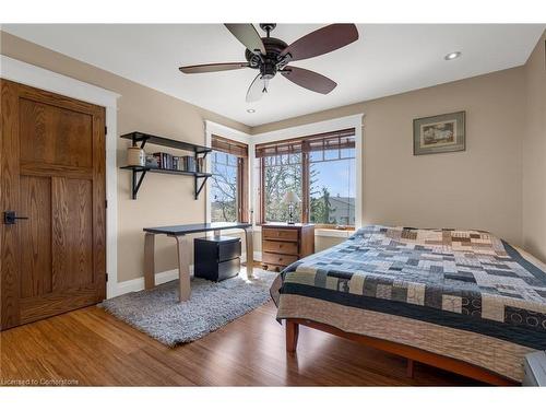 331 Russ Road, Grimsby, ON - Indoor Photo Showing Bedroom