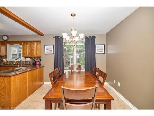 79 Wellbrook Boulevard, Welland, ON - Indoor Photo Showing Dining Room