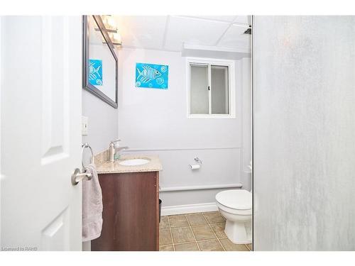 79 Wellbrook Boulevard, Welland, ON - Indoor Photo Showing Bathroom