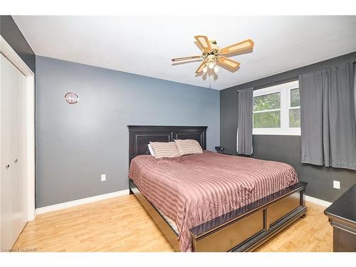 79 Wellbrook Boulevard, Welland, ON - Indoor Photo Showing Bedroom