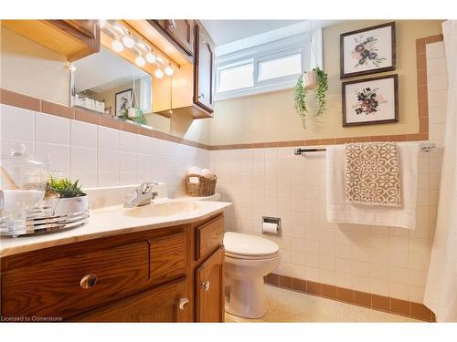 185 Nugent Drive, Hamilton, ON - Indoor Photo Showing Bathroom