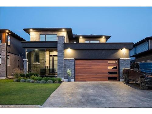 6 Cristallina Drive, Thorold, ON - Outdoor With Facade