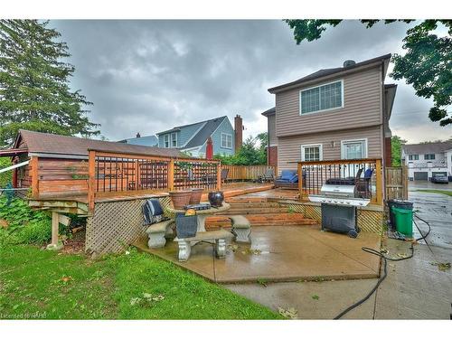 6073 Dixon Street, Niagara Falls, ON - Outdoor With Deck Patio Veranda