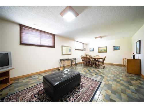 783 Lawrence Road, Hamilton, ON - Indoor Photo Showing Other Room