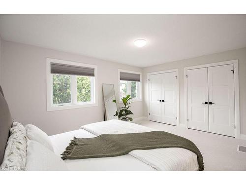 22-1809 Upper Wentworth Street, Hamilton, ON - Indoor Photo Showing Bedroom