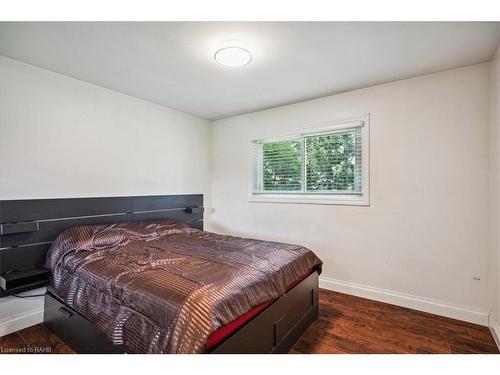 677 Glancaster Road, Mount Hope, ON - Indoor Photo Showing Bedroom