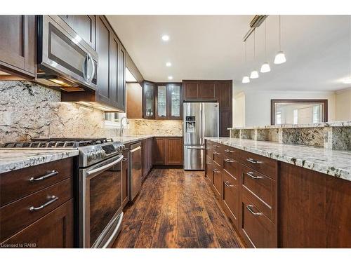 677 Glancaster Road, Mount Hope, ON - Indoor Photo Showing Kitchen With Upgraded Kitchen