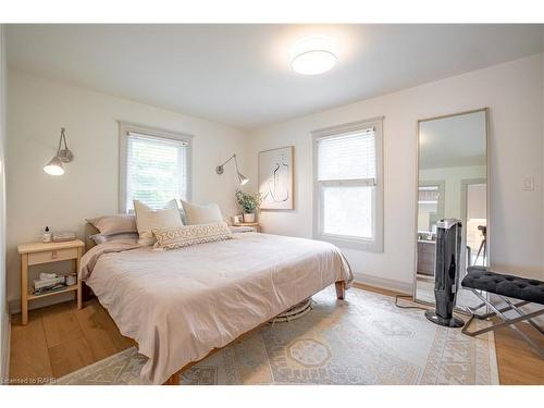 28 Ottawa Street N, Cayuga, ON - Indoor Photo Showing Bedroom