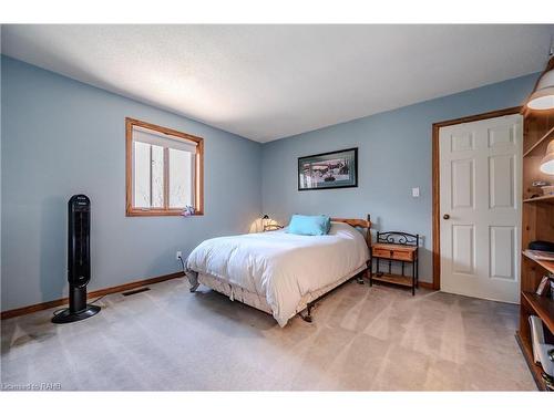 1930 West River Road, Cambridge, ON - Indoor Photo Showing Bedroom