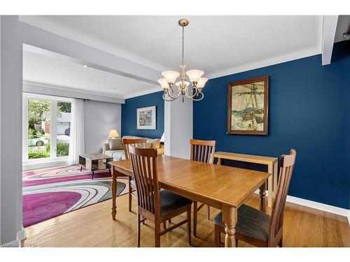 1465 Jefferson Road, Burlington, ON - Indoor Photo Showing Dining Room