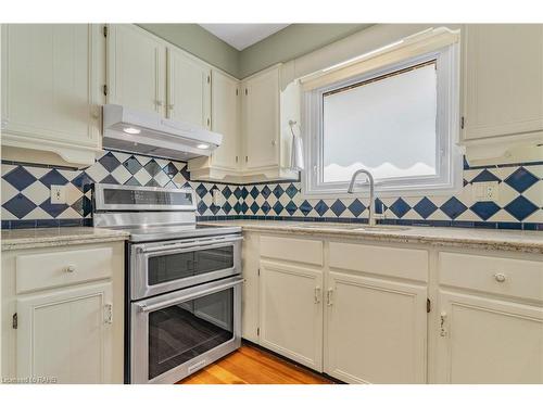 38 Oceanic Drive, Stoney Creek, ON - Indoor Photo Showing Kitchen