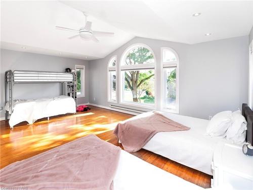 592 Rendezvous Court, Windsor, ON - Indoor Photo Showing Bedroom